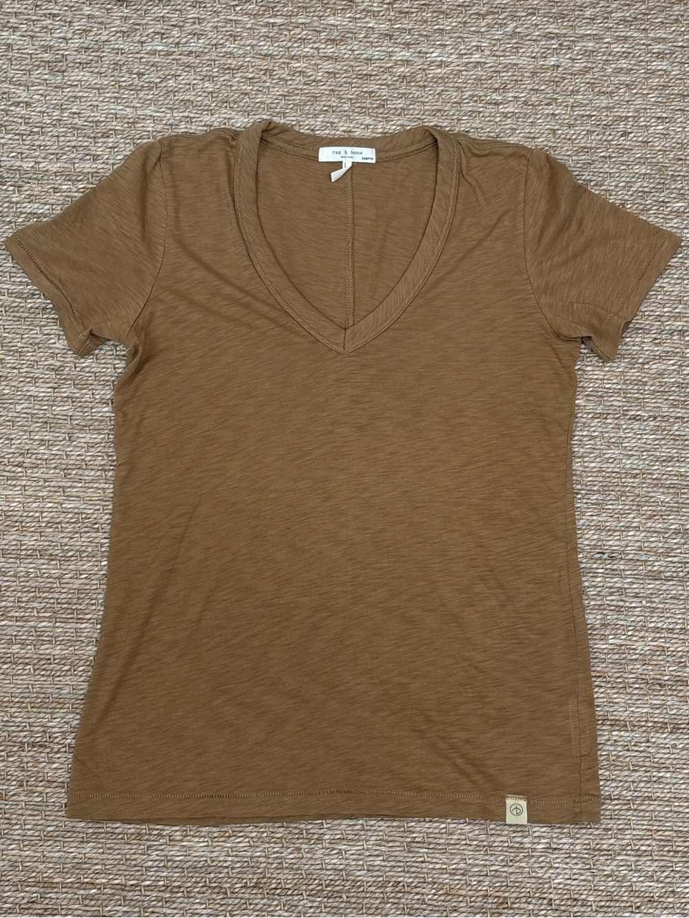 rag & bone The Vee Slub V-neck Short Sleeve Loose Fit T-shirt in Brown